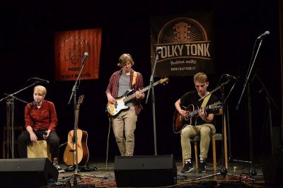 Hudební skupiny na celostátní soutěži FOLKY TONK